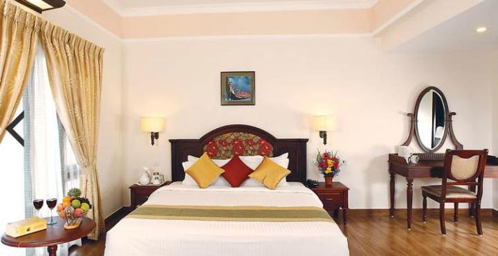 מלון Kumily Grand Thekkady מראה חיצוני תמונה
