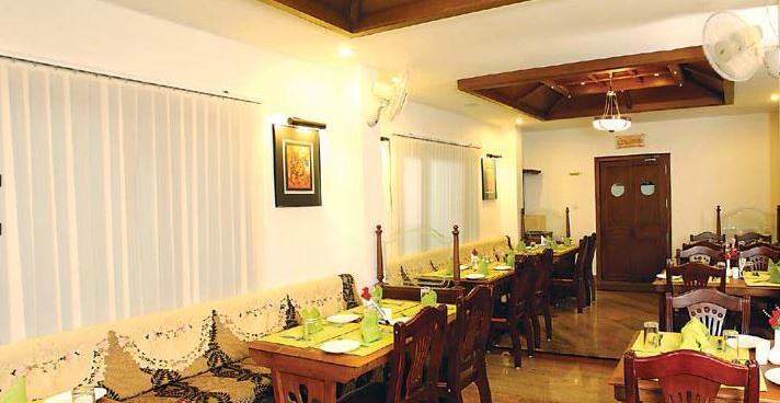 מלון Kumily Grand Thekkady מראה חיצוני תמונה