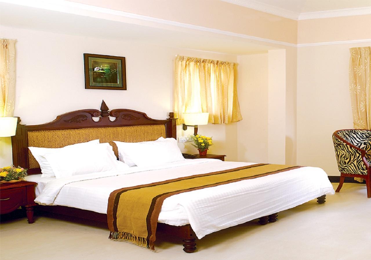 מלון Kumily Grand Thekkady מראה חיצוני תמונה