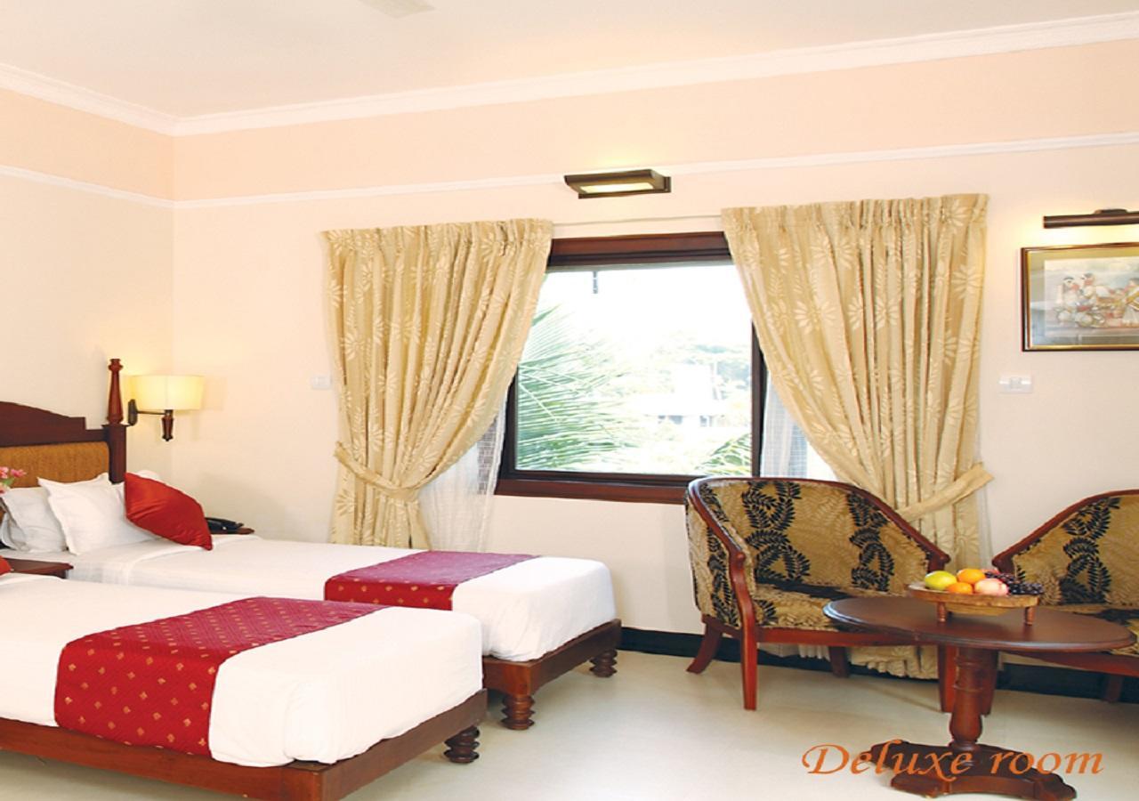 מלון Kumily Grand Thekkady מראה חיצוני תמונה