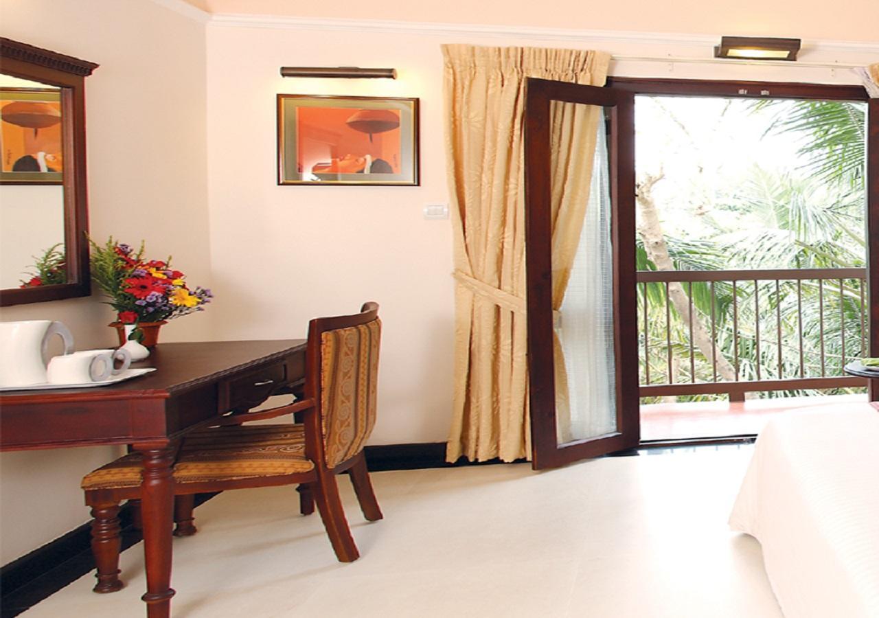 מלון Kumily Grand Thekkady מראה חיצוני תמונה